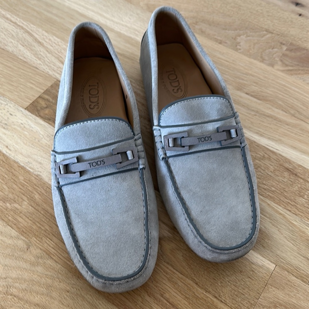 Tod’s Gommino Driver, Men’s size 8, Grey Suede